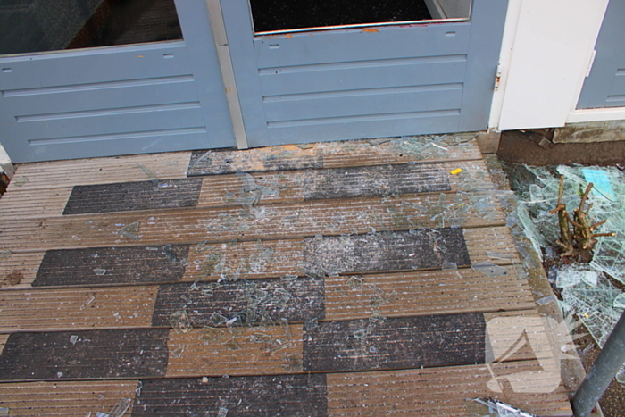 Schade aan buurthuis goed zichtbaar na grote brand