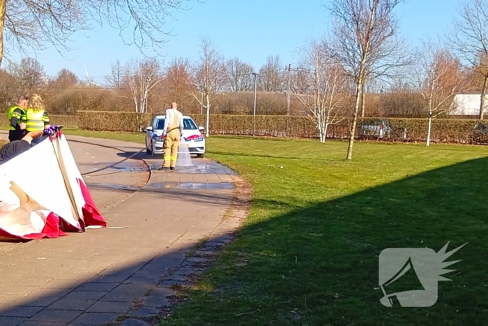 Fietser gaat onderuit op fietspad