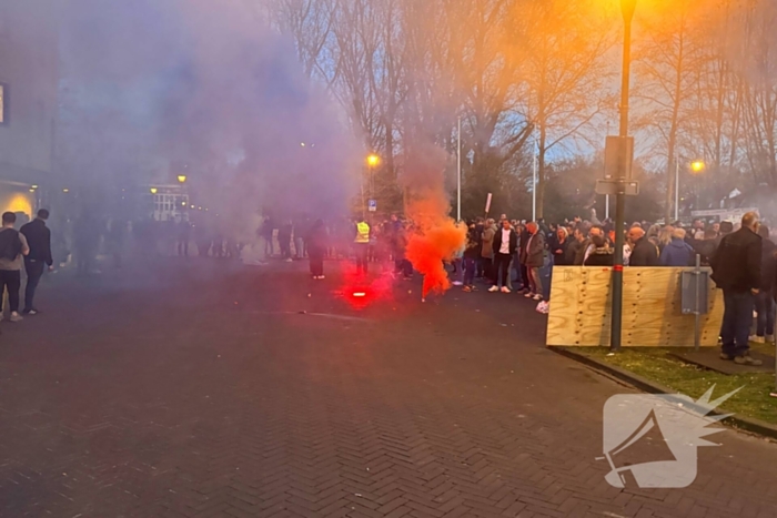 Bewoners demonstreren tegen AZC