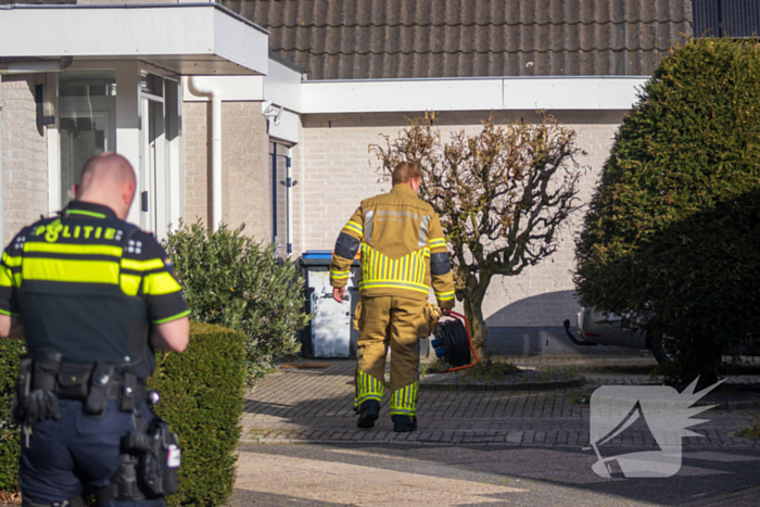 Bewoner naar ziekenhuis na accubrand in woning