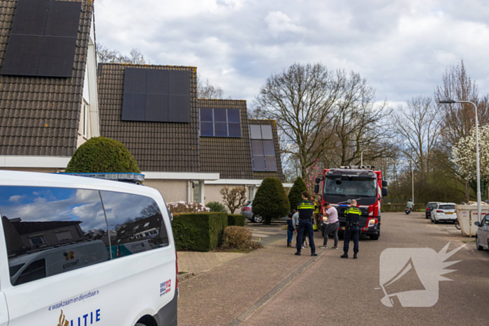 Bewoner naar ziekenhuis na accubrand in woning