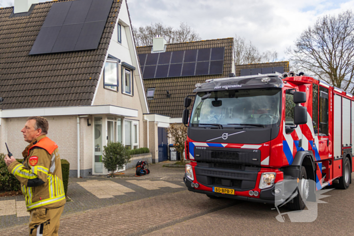 Bewoner naar ziekenhuis na accubrand in woning