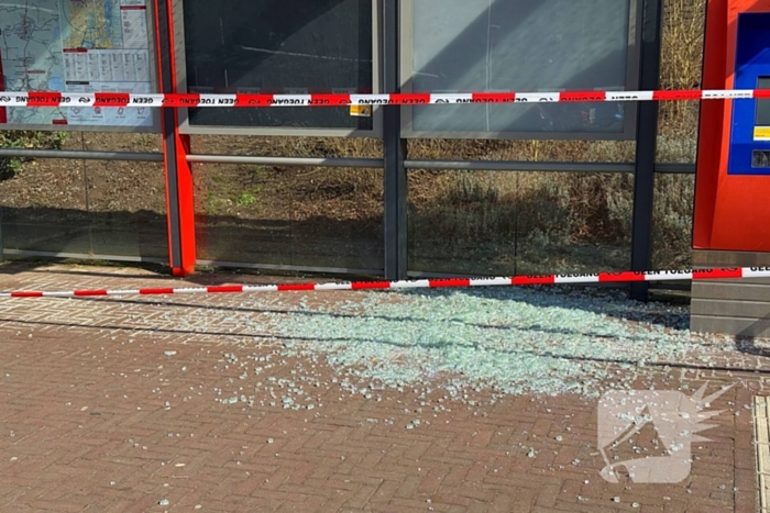 Halte bij NS-station volledig vernield
