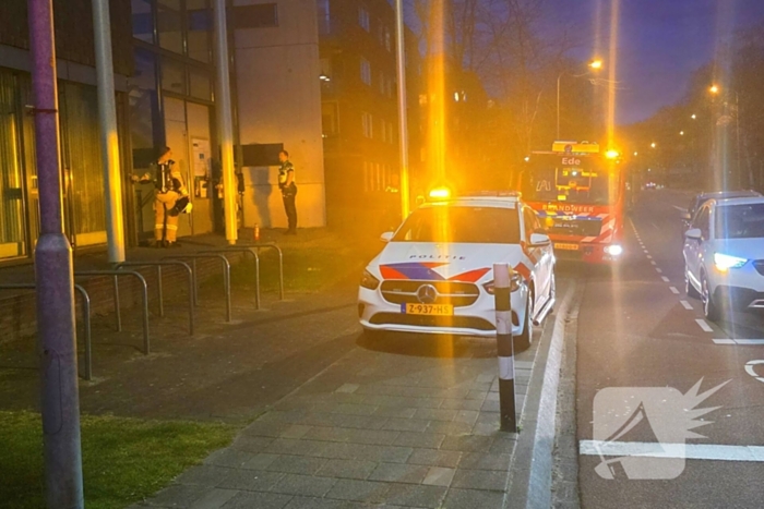 Brand in brievenbus van kantoorgebouw