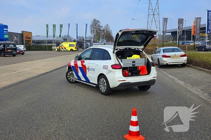 Voetganger aangereden door bestuurder van bestelbus