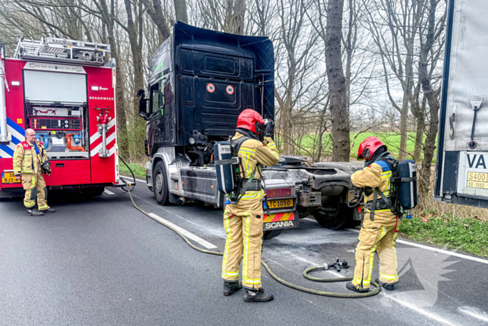 Oververhitte remmen veroorzaken brand in vrachtwagen
