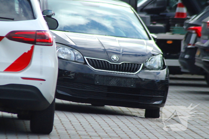 Persoon gewond naar ziekenhuis na aanrijding