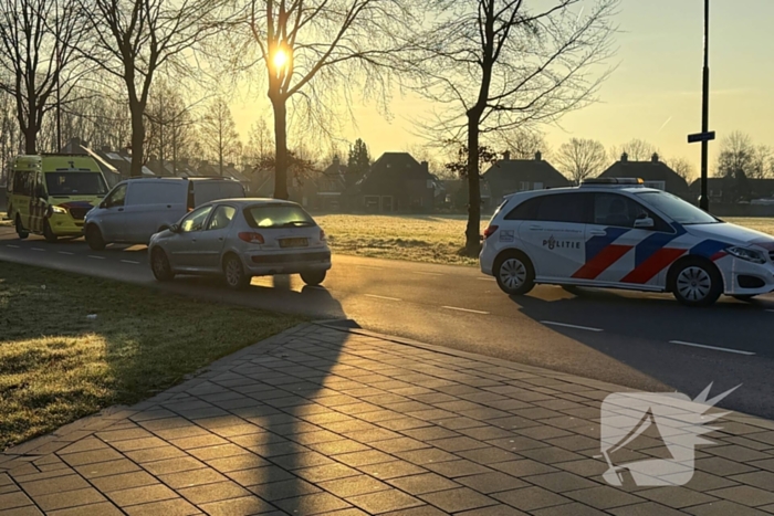 Fietser betrokken bij ongeval met bestelbus