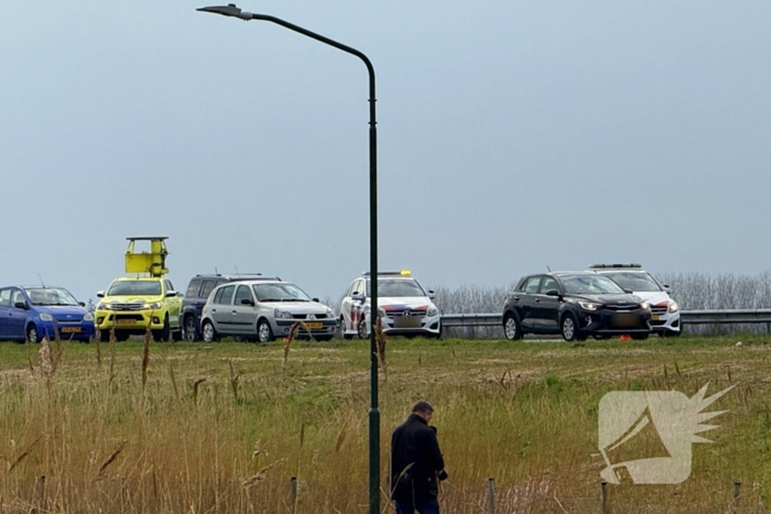 Flinke schade bij aanrijding tussen twee bestelbussen