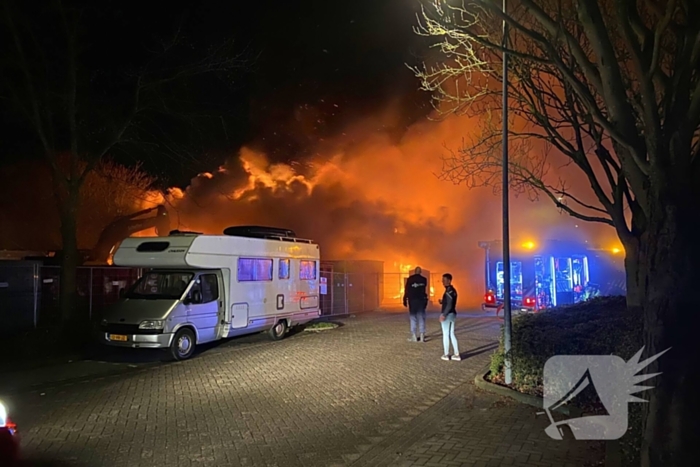 Oude brandweerkazerne gaat in vlammen op