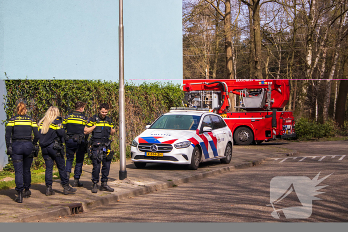 Brand in flatwoning snel onder controle