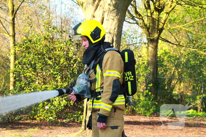 Picknicktafel in brand