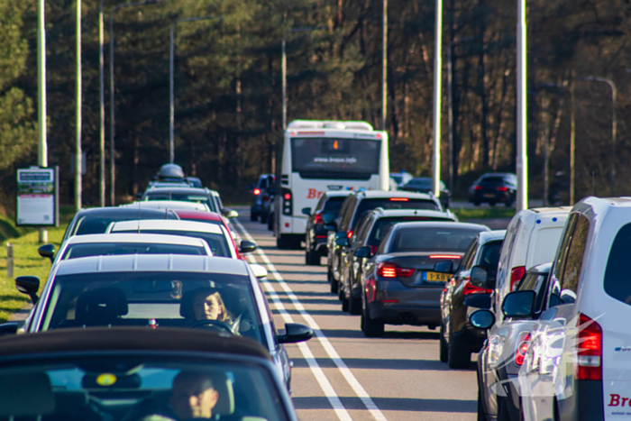 Verkeerschaos na kop-staartaanrijding