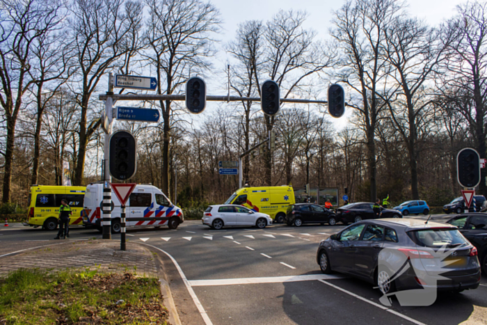 Verkeerschaos na kop-staartaanrijding