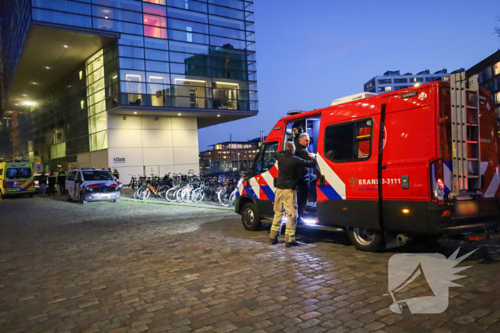 Persoon uit water gered door brandweer