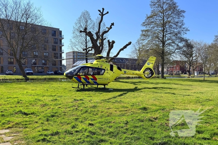 Hulpdiensten waaronder traumateam ingezet voor persoon te water