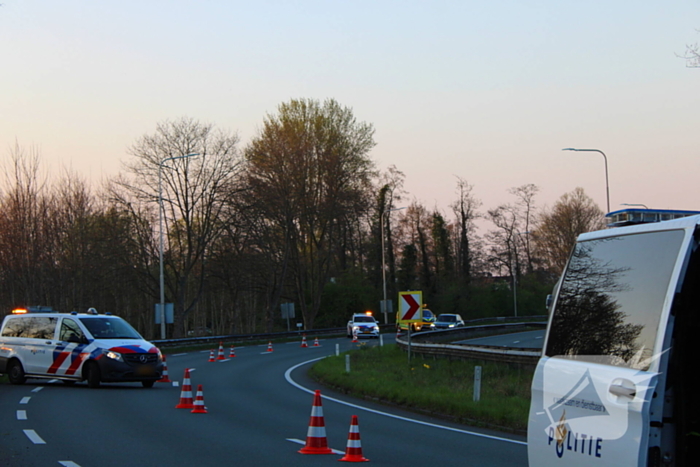 Motorrijder vliegt uit de bocht