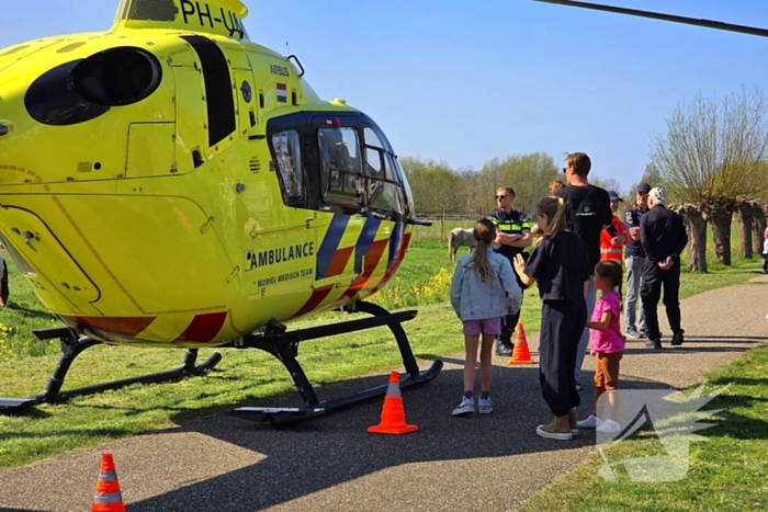 Traumahelikopter trekt bekijks bij medisch incident