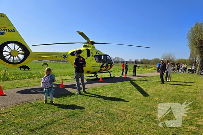 Traumahelikopter trekt bekijks bij medisch incident