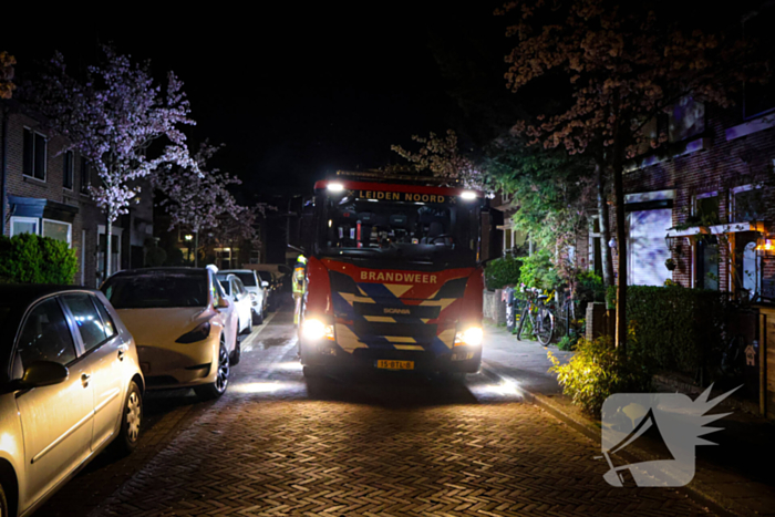 Brand in bed; twee personen naar ziekenhuis