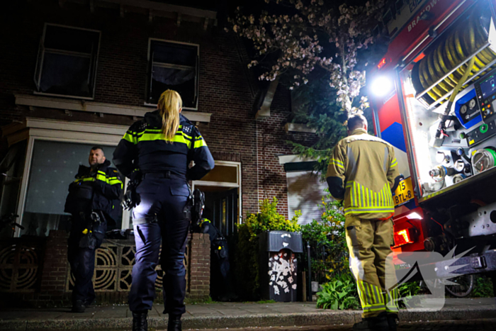 Brand in bed; twee personen naar ziekenhuis