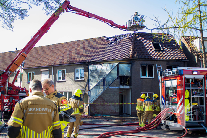 Dode aangetroffen bij woningbrand