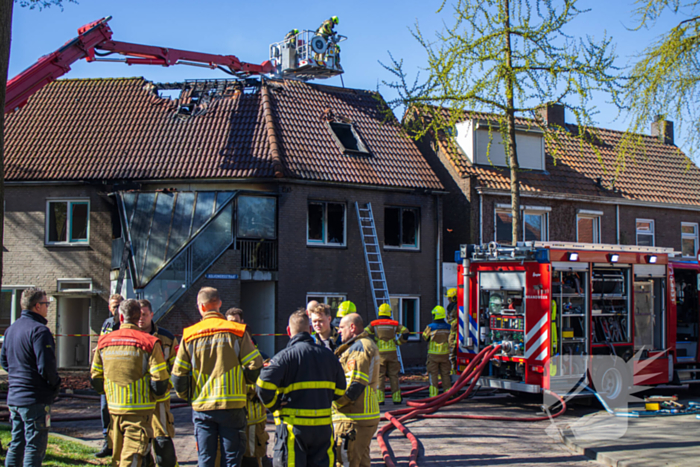 Dode aangetroffen bij woningbrand