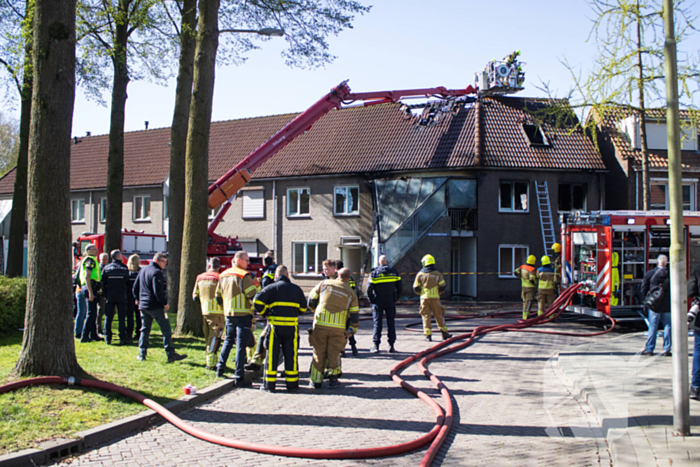 Dode aangetroffen bij woningbrand