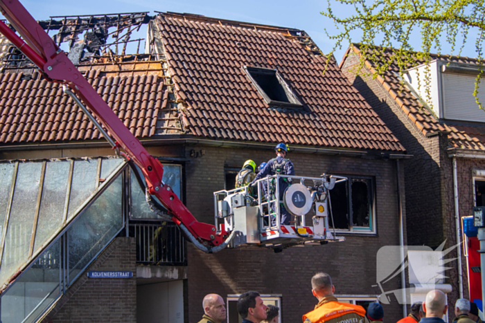 Dode aangetroffen bij woningbrand