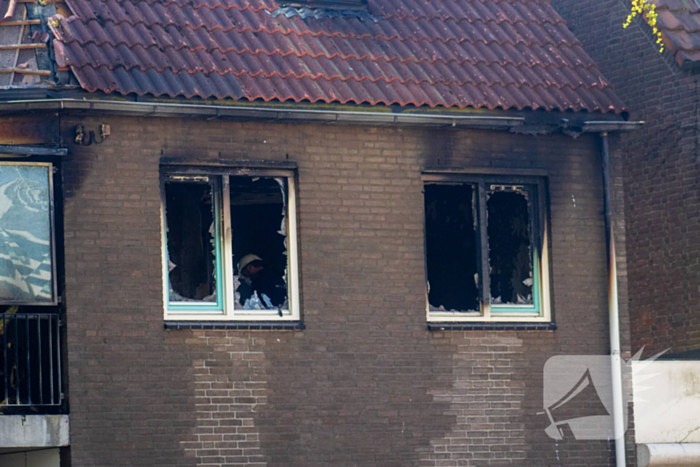 Dode aangetroffen bij woningbrand