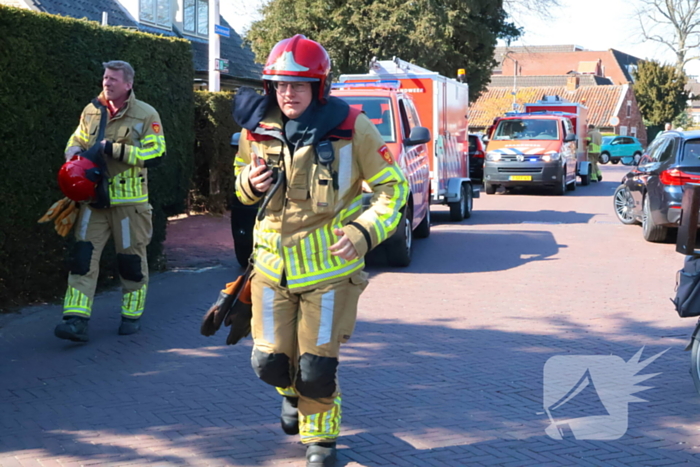 Brand op dak snel onder controle