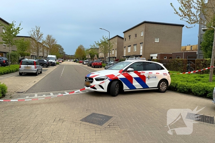 Arrestatieteam doet inval in woning
