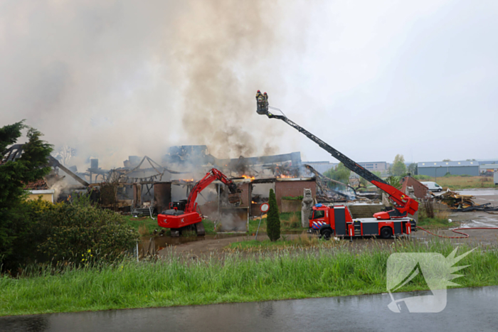 Grote brand legt wereldkeuken plat