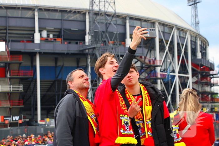 Spanning bij supporters voor bekerfinale