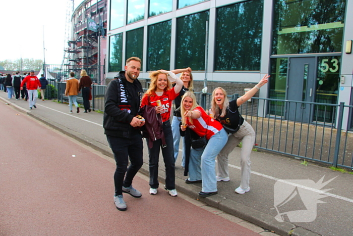 Spanning bij supporters voor bekerfinale