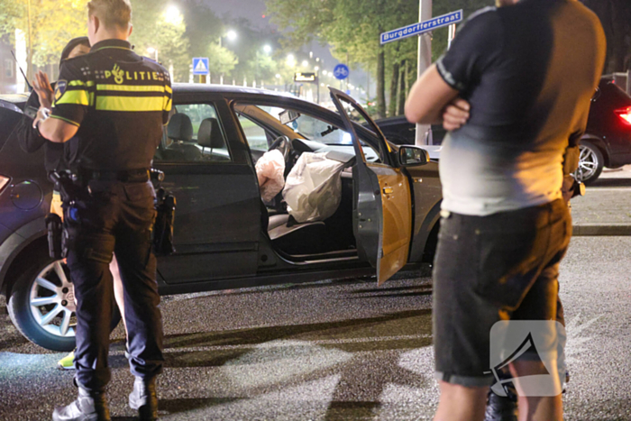 Dronken automobilist aangehouden na botsing tegen lantaarnpaal