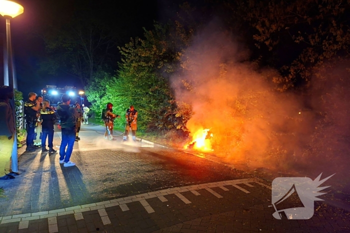 Brandweer druk met meerdere afval branden