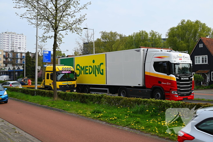 Oudere rijdt spook en komt in botsing met vrachtwagen