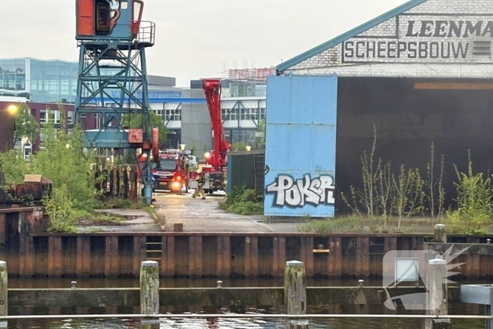 Brand in loods van voormalige scheepswerf