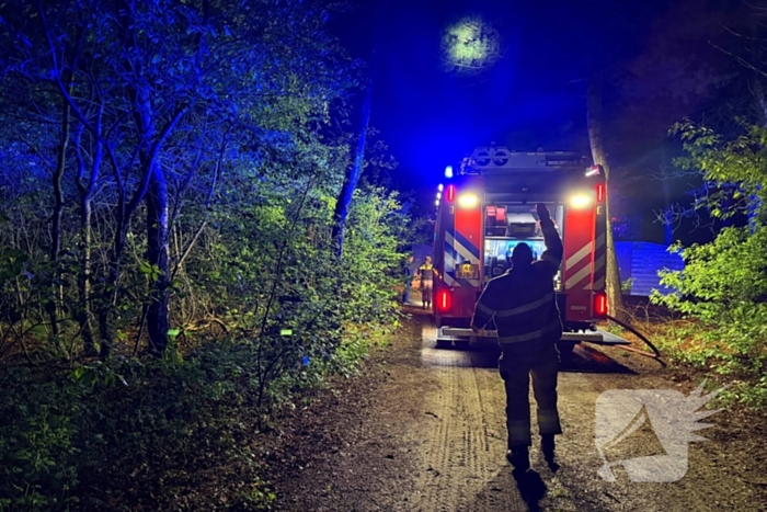 Schuurbrand in bosgebied