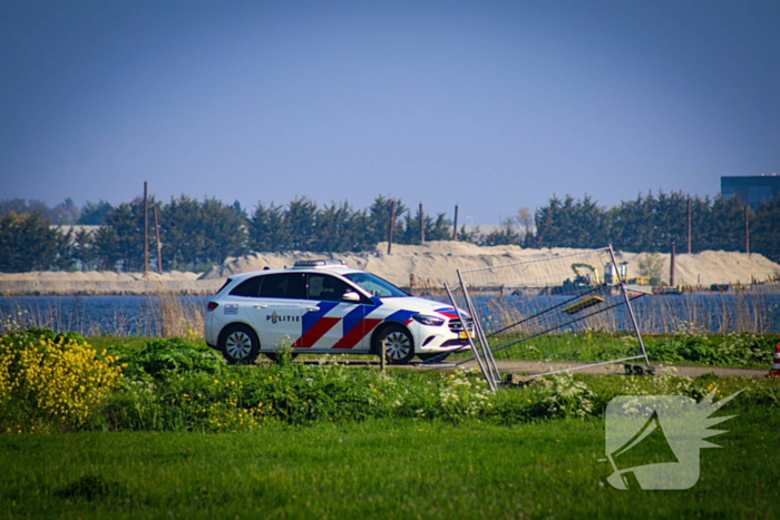 Groot onderzoek naar aantreffen fiets met kleding langs waterkant