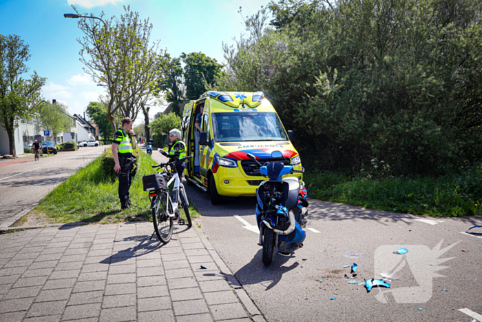 Scooterrijder gewond bij aanrijding met automobilist