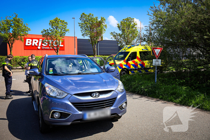 Scooterrijder gewond bij aanrijding met automobilist