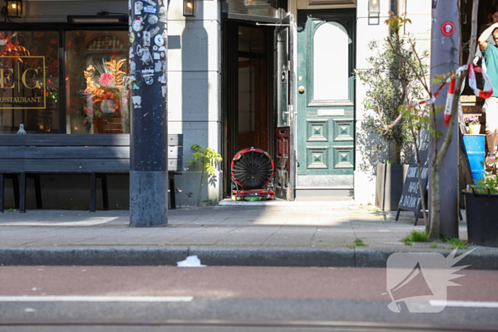 Veel rookontwikkeling bij grote brand in winkelpand