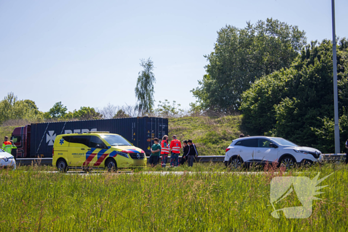 Kop-staart aanrijding op snelweg