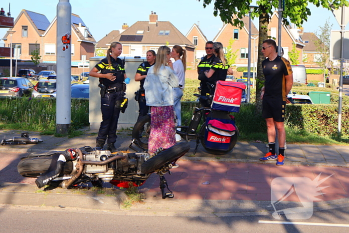 Motorrijder gewond bij aanrijding met auto