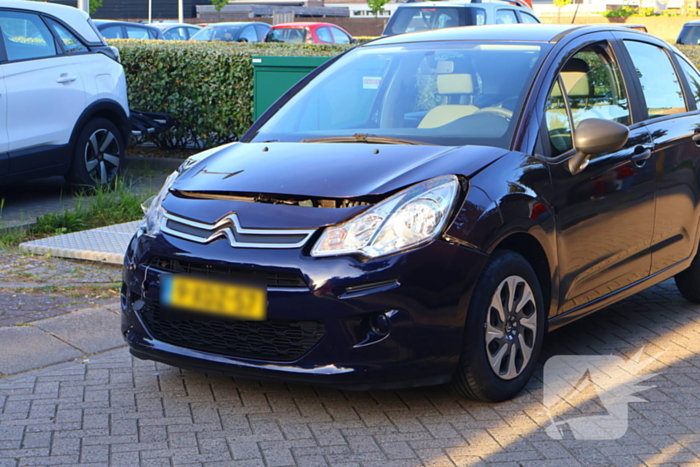 Motorrijder gewond bij aanrijding met auto