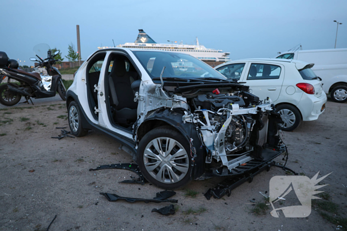 Auto van huurbedrijf aangetroffen