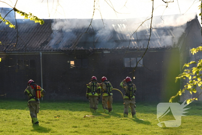 Grote brand verwoest schuur