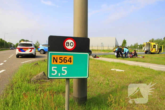 Twee gewonden na botsing met scooter